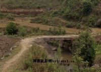勐库小村河古石桥、